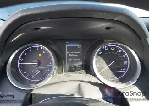 2019 Toyota Camry Le из США, поврежденный, VIN 4T1B11HK8KU749055